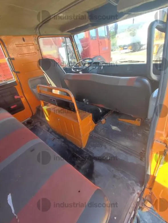 12#9387 Camion cassone fisso a doppia cabina Fiat-IVECO 50-10
