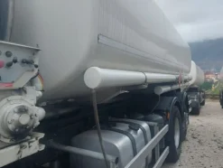 3#7657 Camion cisterna Daf 460