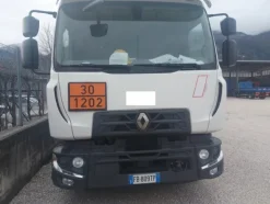 7#7657 Camion cisterna Renault trucks