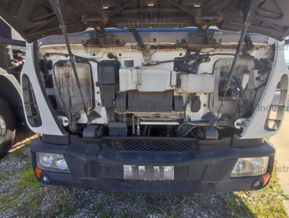 19#9387 Camion frigo IVECO Eurocargo 75e18