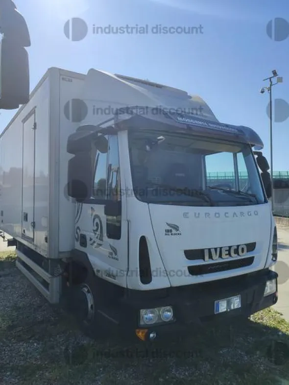 19#9387 Camion frigo IVECO Eurocargo 75e18