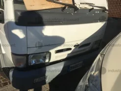 1#9935 Camion Nissan Cabstar con cestello