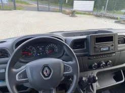 Camion per il trasporto di cavalliRenault Master 2024