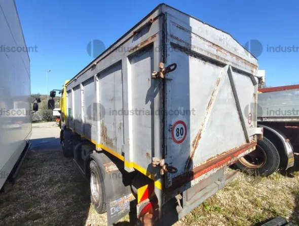 15#9387 Camion ribaltabile DAF LF45-210 rifiuti pericolosi