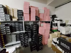 77#8119 Campionario capi d'abbigliamento e scarpe