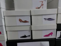 77#8119 Campionario capi d'abbigliamento e scarpe