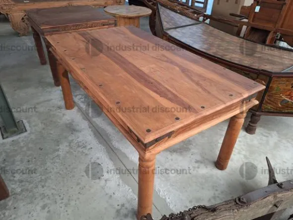 8#9425 Canoa Borneo e Armadietto con Sculture Timor