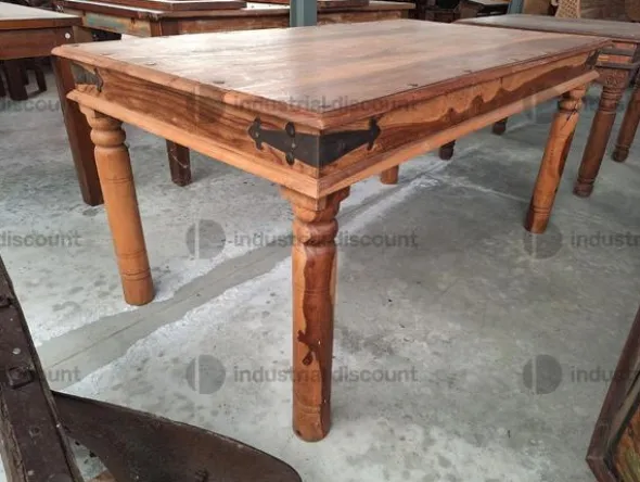 8#9425 Canoa Borneo e Armadietto con Sculture Timor