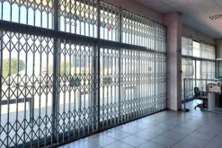 #23007 Capannone ad uso commerciale con cortile