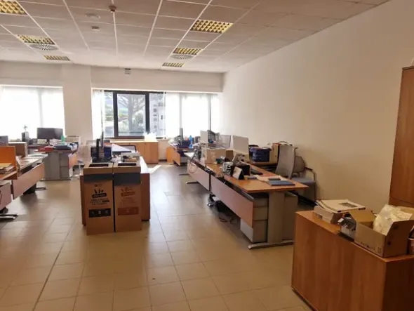 #2536291 Capannone a REDDITO locato a Istituto pubblico con Laboratorio e Autofficina