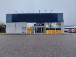 #19578 Capannone a reddito per investimento