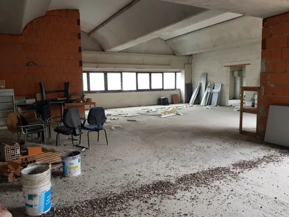 #8215 Capannone artigianale al grezzo