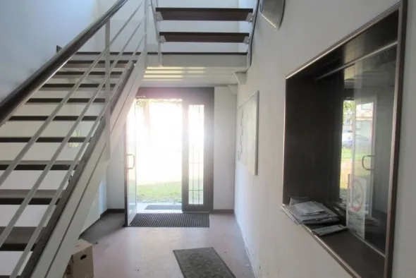 #6913 Capannone artigianale con adiacente area edificabile