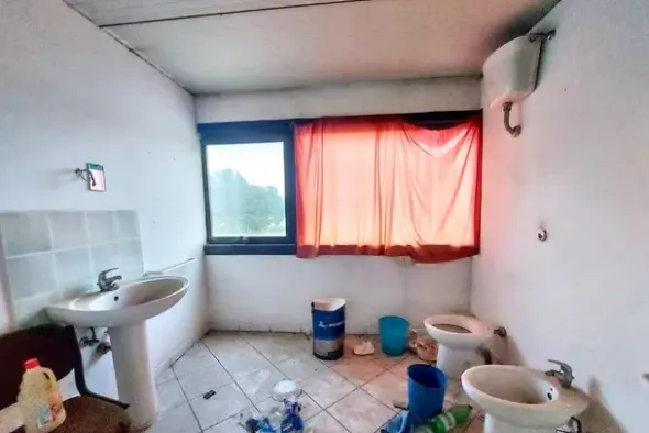 #2518002 Capannone artigianale con piazzale e uliveto