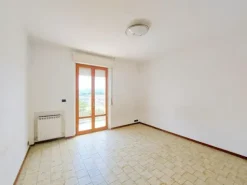 #20845 Capannone artigianale con uffici e servizi