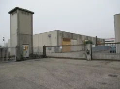 #4065 Capannone artigianale con uffici
