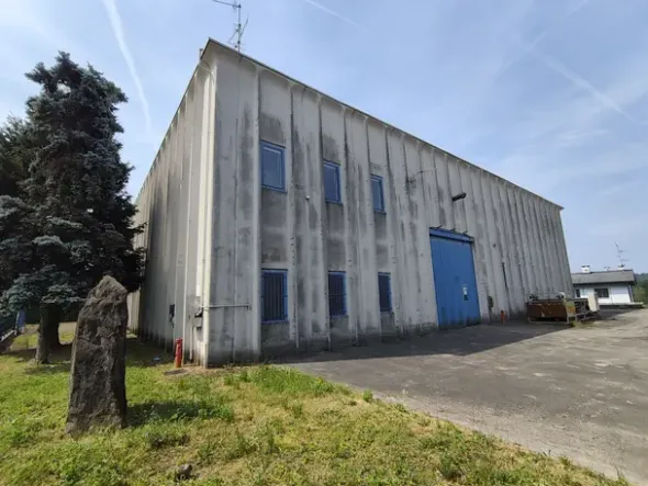#2639676 Capannone a Venegono Inferiore con area esterna