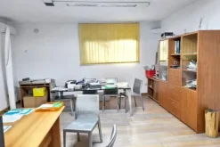 #25835 Capannone commerciale con ampio piazzale