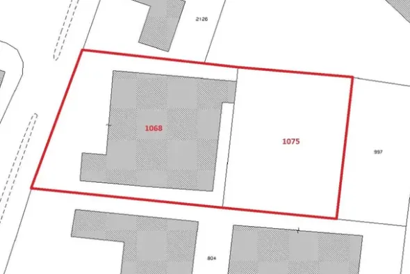#23288 Capannone commerciale con area edificabile