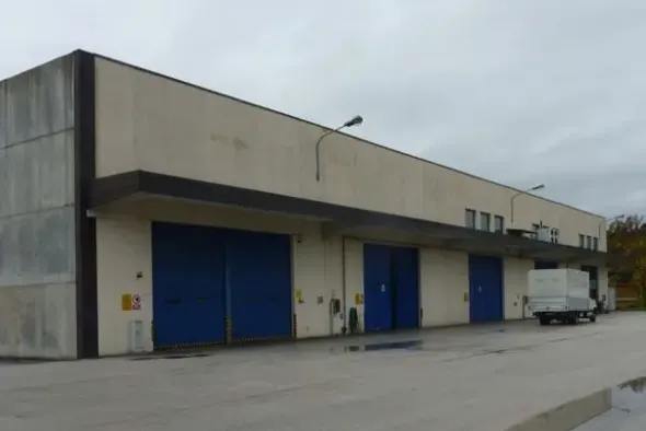 #2506 Capannone commerciale con impianto fotovoltaico