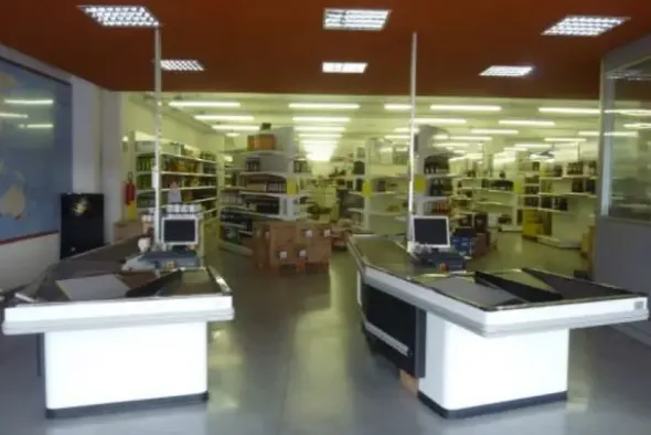 #2506 Capannone commerciale con impianto fotovoltaico