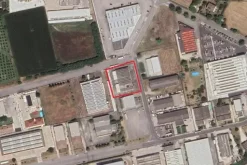 #23858 Capannone commerciale con uffici e area pertinenziale