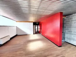 #23858 Capannone commerciale con uffici e area pertinenziale