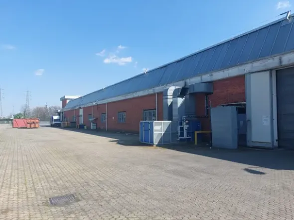 #2638989 Capannone con palazzina uffici e ampia area esterna con possibile cambio di destinazione d’uso