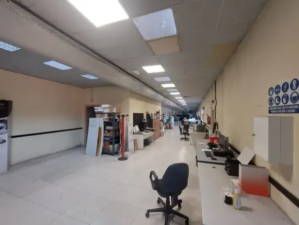 #2638989 Capannone con palazzina uffici e ampia area esterna con possibile cambio di destinazione d’uso