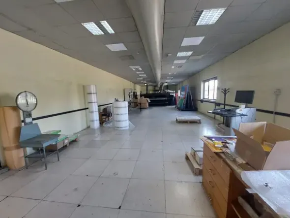 #2638989 Capannone con palazzina uffici e ampia area esterna con possibile cambio di destinazione d’uso