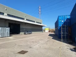 #2638718 Capannone con uffici e corte
