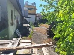 #2639525 Capannone con uffici e corte