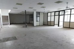#14899 Capannone e corte in comparto artigianale