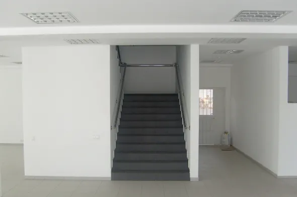 CAPANNONE INDUSTIALE CON TERRENO - CHISINAU MOLDOVA