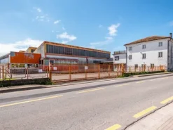 #2537519 Capannone industriale a Loira
