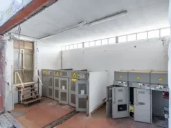 #2537519 Capannone industriale a Loira