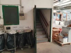#2640071 Capannone industriale con ampia corte pertinenziale