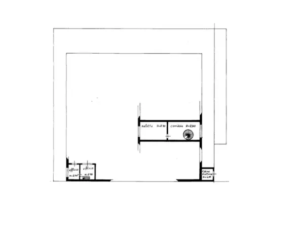 #2537115 Capannone industriale con ampia corte