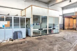 #25490 Capannone industriale con area esterna di pertinenza