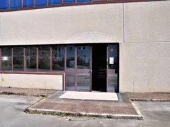 #14725 Capannone industriale con area di pertinenza