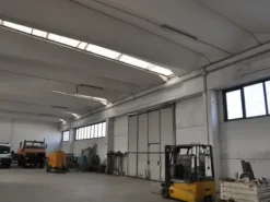 #16137 Capannone industriale con uffici e abitazione