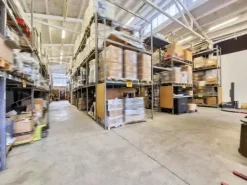 #24995 Capannone industriale con uffici, frazionabile - Ottima opportunità di investimento