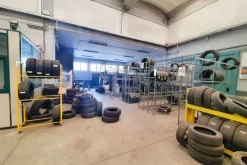 #19694 Capannone industriale con uffici e corte esterna