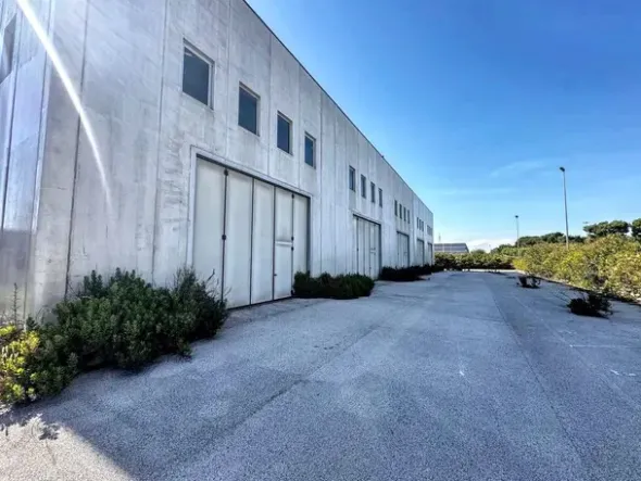 #2536281 Capannone industriale da riqualificare