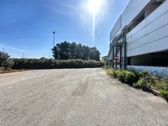 #2536281 Capannone industriale da riqualificare