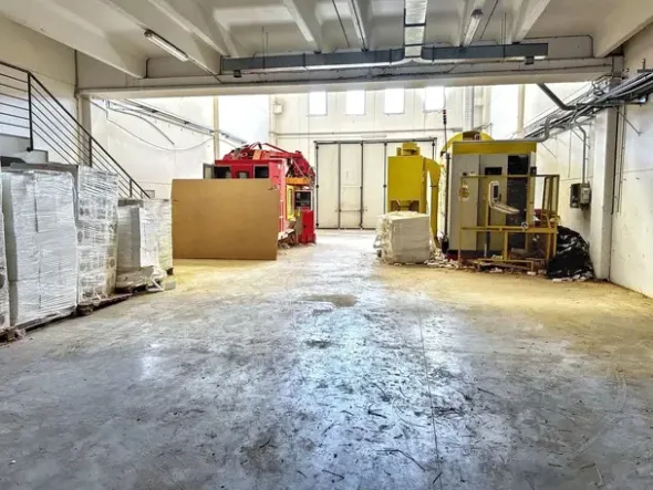 #2536281 Capannone industriale da riqualificare