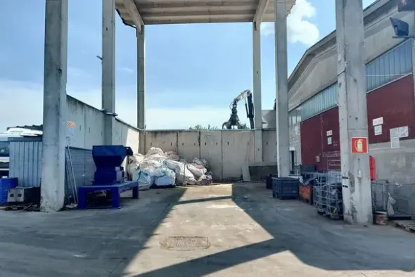 #23741 Capannone industriale e ramo d'azienda