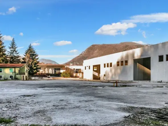 #22834 Capannone industriale in costruzione