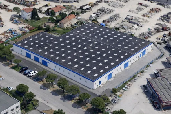 Capannone industriale 1223mq in vendita – PU
