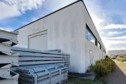 #24640 Capannone magazzini e cortile da frazionare